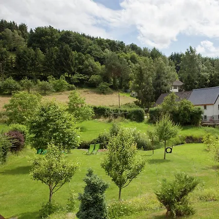 A Modern Apartment In The Hunsr Ck Region S Romantic Drohn Valley Merschbach Exterior photo
