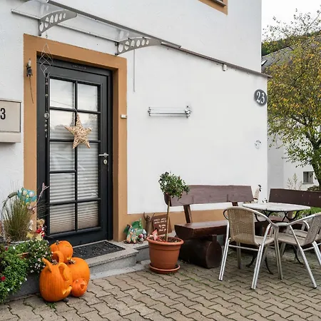 A Modern Apartment In The Hunsr Ck Region S Romantic Drohn Valley Merschbach Exterior photo