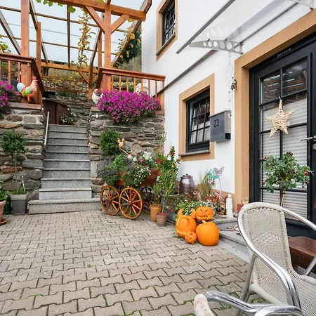 A Modern Apartment In The Hunsr Ck Region S Romantic Drohn Valley Merschbach Exterior photo