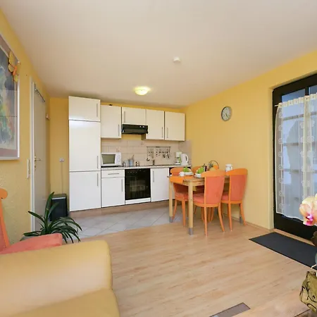 A Modern Apartment In The Hunsr Ck Region S Romantic Drohn Valley Merschbach Exterior photo