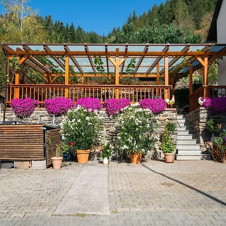 A Modern Apartment In The Hunsr Ck Region S Romantic Drohn Valley Merschbach Exterior photo