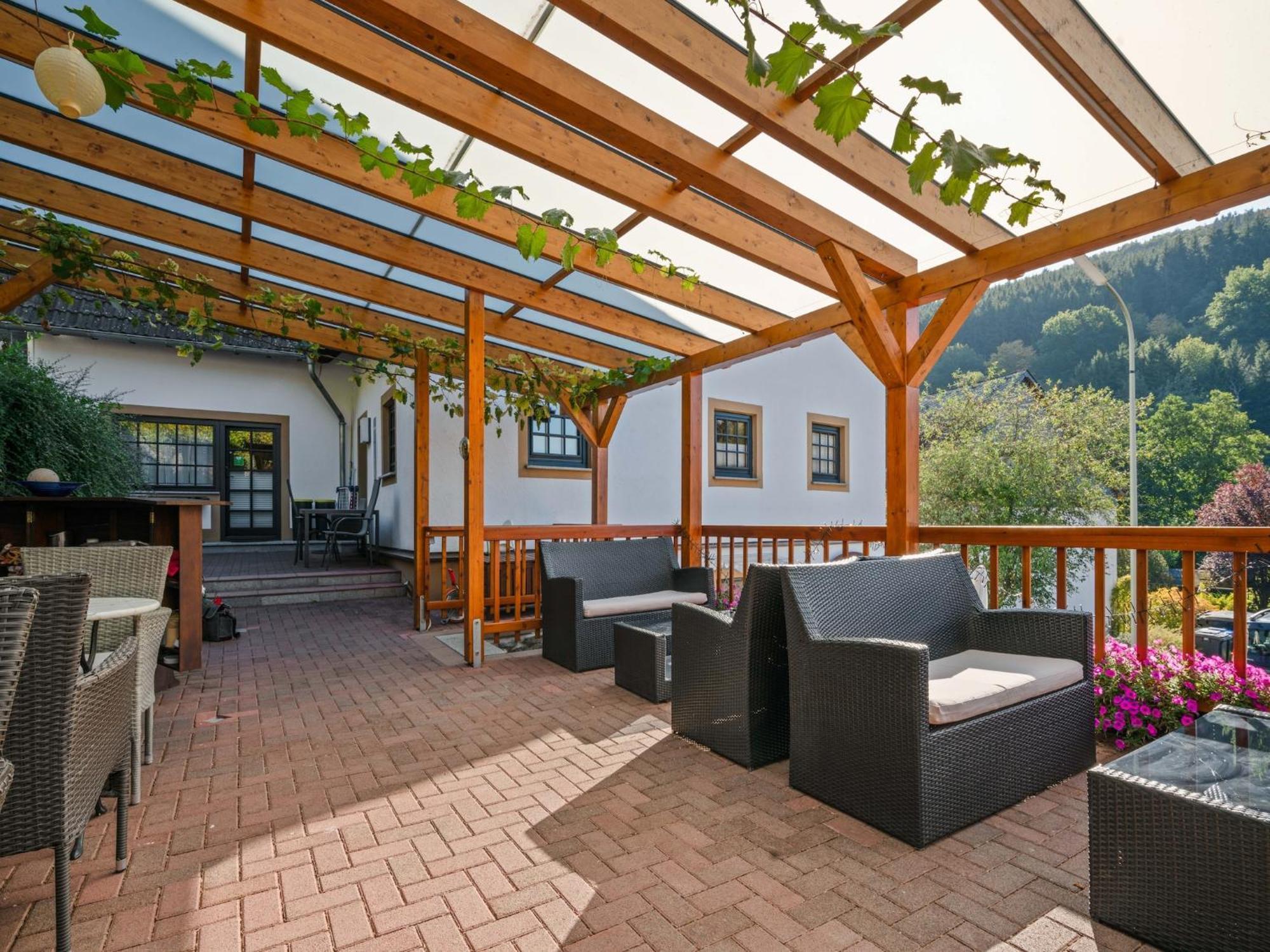 A Modern In The Hunsr Ck Region S Romantic Drohn Valley Apartment Merschbach